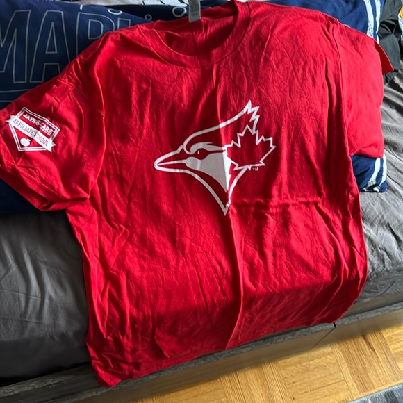 Gildan Other - Blue jays Tshirt